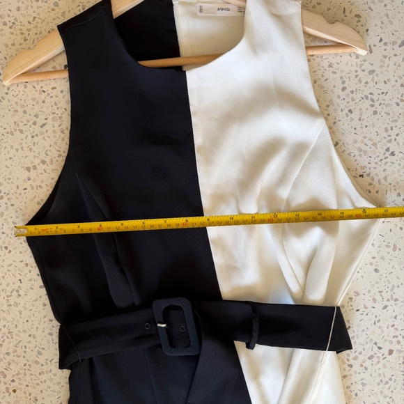 Black and White Two Tone Belt Dress - Picture 8 of 10